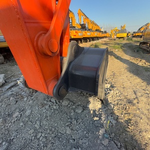 Excavatrice sur chenilles HITACHI ZX210 d'occasion, haute performance, 90% neuve, disponible à la vente - Product Image 5