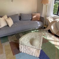 Table Basse/Salle à Manger Irrégulière de Luxe et Moderne, Minimaliste, avec Plateau en Verre et Piètement en Travertin Naturel en Forme d'Éventail