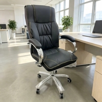 Chaises de bureau en cuir modernes et de haute qualité Ventes directes d'usine Hauteur pivotante réglable Convient aux patrons gestionnaires employés