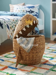 Cesta de Almacenamiento Infantil Rectangular Tejida a Mano de Jacinto de Agua Natural con Diseño de Tiburón, Organizador para el Hogar, Precio Económico - Product Image 3