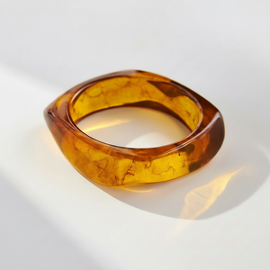 Brazaletes elegantes de resina para accesorios de moda - Product Image 1