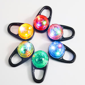 Accessoires pour chiens, nouveau design, pendentif de sécurité pour chien lumineux rond en plastique imperméable, LED extérieur, LED RGB, ressort - Product Image 2