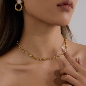 European Style Gold Plated Zinc Alloy <b>Cross</b> <b>Chain</b> Necklace For Women Gift Jewelry - Product Image 4