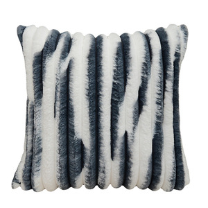 <span class=keywords><strong>Funda</strong></span> de cojín de felpa a rayas gruesas Amity Nordic Ins, <span class=keywords><strong>funda</strong></span> de almohada de tela de felpa teñida con lazo, <span class=keywords><strong>funda</strong></span> de almohada para sillas de oficina, <span class=keywords><strong>funda</strong></span> de almohada para sofá - Product Image 6