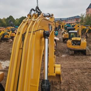 Excavadora CAT315D2 2022 de 15 Toneladas y 800 Horas de Uso |   Motor C4.4 ACERT Original |   Fuerza de Excavación de 108 kN |   Cubo de 0.3m |   Rodamiento de Bomba de Engranajes | - Product Image 6