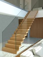 Foshan Factory Custom ized Moderne gerade Treppen aus Stahl und Holz mit Glas geländer Langlebige Montage für Wohnungen