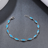 Ensemble de bijoux exquis en argent sterling 925 Bracelet en opale Artisanat élégant Gemmes d'opale brillantes pour un charme féminin intemporel