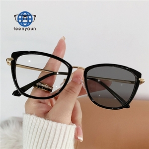 Teenyoun photochromique et antibleu <span class=keywords><strong>lunette</strong></span> bleu cadre concepteur lunettes optiques oeil de chat femmes lunettes <span class=keywords><strong>monture</strong></span> de lunettes concepteur - Product Image 2