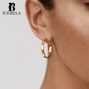Pendientes coreanos minimalistas de Plata de Ley 925 personalizados al por mayor, joyería fina de diseñador, pendientes Huggie ondulados de sirena Muse para niñas - Product Image 5