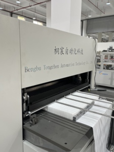 Ligne de production de papier filtre en fibre de verre résistant aux hautes températures Tongchen avec moteur pour filtre <span class=keywords><strong>HEPA</strong></span> 380V - Product Image 5
