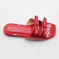 Produits Tendance Nouveautés Mode Été Nouvelles Sandales Plates pour Femmes Sandales pour Dames Babouches Femme Tendance Loisirs