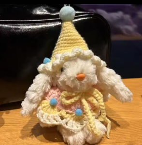ตุ๊กตากระต่ายขนปุยน่ารัก หูห้อย ของขวัญวันวาเลนไทน์ พวงกุญแจ ตุ๊กตาห้อยกระเป๋า ของตกแต่ง - Product Image 1