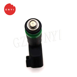 Inyector de Combustible 53032704AB 82211171 para Camiones Dodge con Motor de Gasolina de 4.7L - Product Image 3