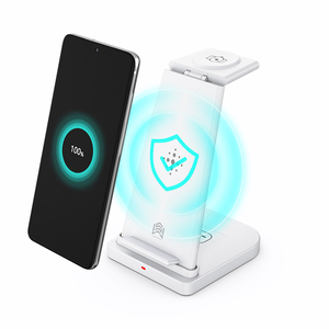 Nuovo 2023 magnetico 3 in 1 caricatore senza fili per <span class=keywords><strong>Iphone</strong></span> <span class=keywords><strong>universale</strong></span> telefono veloce caricatore senza fili per Iwatch - Product Image 1