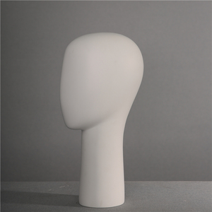 Cabeza de Maniquí Masculina para Exhibición de Pelucas y Sombreros, Material FRP, Estilo con Soporte, Afroamericana - Product Image 2