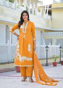 Nouveau costume en coton coloré pour femmes, léger et respirant, Kurti avec pantalon, disponible à la vente en gros - Product Image 4