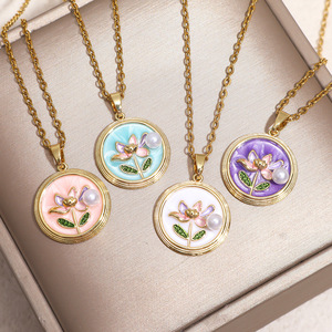 CAIOOCHE Nuevo Collar con Colgante Floral de Moda, Cadena de Acero Inoxidable con Perlas, Regalo para el Día de <span class=keywords><strong>la</strong></span> Madre - Product Image 4