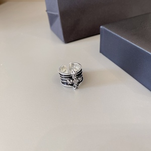 Anillo Cruzado Estilo Chrome Heart, Joyería Punk Hip Hop Vintage para Hombre y Mujer - Product Image 4