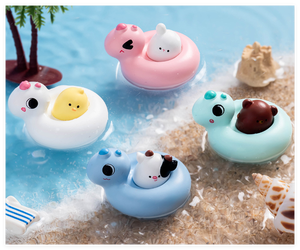 A granel pequeño lindo dibujos animados 3D unicornio anillo de natación con Gato Panda pato vaca oso conejo estatuilla animales de resina para niños <span class=keywords><strong>juguetes</strong></span> de <span class=keywords><strong>bomba</strong></span> de baño - Product Image 3