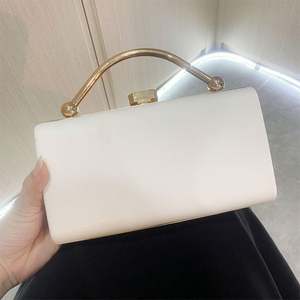 <span class=keywords><strong>Sac</strong></span> messager en cuir gaufré <span class=keywords><strong>Metis</strong></span>, créateur de mode, véritable cuir de vache, sacs pour femmes - Product Image 4