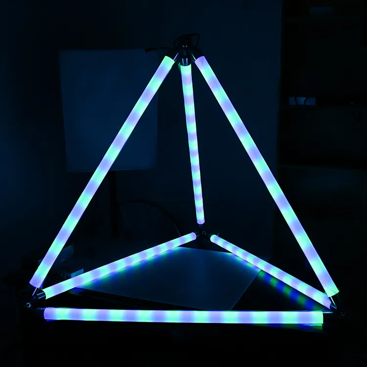 أنبوب نيون 360 درجة 24 فولت 40 مم قطر، 120 قطعة 5050 RGB مع 20 قطعة DMX شريط إضاءة نيون رقمي قابل للعنونة