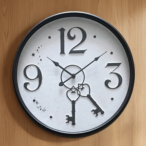 Horloge murale en métal au design industriel rustique moderne et simple, affichage à aiguilles, fonctionne à piles, épaisseur 30 mm - Product Image 3