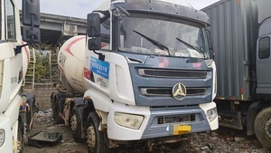 SANY 12 mètres cubes 12cbm <span class=keywords><strong>camion</strong></span> bétonnière utilisé moteur Hino malaxeur béton ciment entièrement hydraulique 0086 18117060100 - Product Image 2