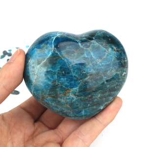 Nouveautés : Cœur en apatite bleue en forme de cristal pour la décoration intérieure - Product Image 4