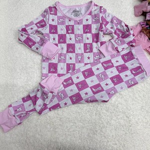 Set Casual Personalizzato a Maniche Lunghe per Bambini, Completo in Bambù a 2 Pezzi - Leggero e Delicato sulla Pelle, Sicuro per i Più Piccoli - Product Image 6