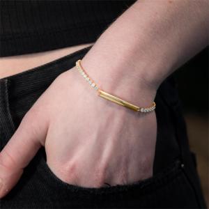 Bracciale NIMAI Personalizzato da <span class=keywords><strong>Donna</strong></span> in Acciaio Inossidabile, Catena Tennis con Zirconi da 2,4 mm, Bracciale Quadrato Inciso Personalizzato con Marchio - Product Image 5