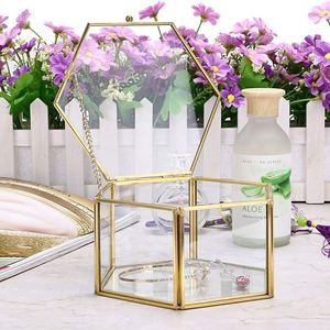 Caja de Joyería de Vidrio y Latón Dorado Estilo Nórdico, Organizador de Escritorio Hexagonal Moderno, Caja Transparente para Adornos, Caja Decorativa de Exhibición para Mesa - Product Image 5