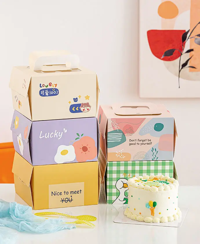 4-इंच मिनी केक पैकेज हाथ खींचा कार्टून पोर्टेबल मूस केक बॉक्स छोटे ताजा पाक रचनात्मक बॉक्स