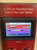 JIS K6545 Vertical Leather Low Temperature Cold Resistant Bending Testing Machine