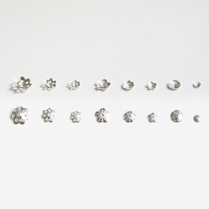 Vekeklee S925 Sterling Silver Flower-shaped <b>Laminate</b> Spacer <b>Bead</b> Caps Hole DIY Ornament Accessories Receptacle <b>for</b> Necklace - Product Image 1