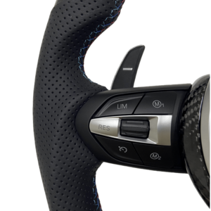 Volante Sportivo M in Pelle Perforata Nera con Inserti in Carbonio per <span class=keywords><strong>BMW</strong></span> F10 <span class=keywords><strong>F30</strong></span> F31 F32 <span class=keywords><strong>F20</strong></span> X6 X5 M3 M4 M5 - Product Image 3