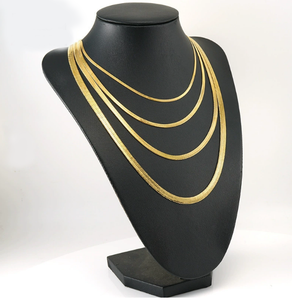 Europäischer und Amerikanischer Hip-Hop-Stil Schlüsselbein-Kette 18K Vergoldete Edelstahl Breite Flache Schlangenknochen-Kette Halskette - Product Image 1
