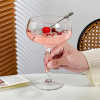 Verres à Martini Uniques de 8 oz en Gros, en Cristal Sans Plomb, Ronds pour Cocktails, Soufflés à la Main, Élégants Verres à Champagne Coupes