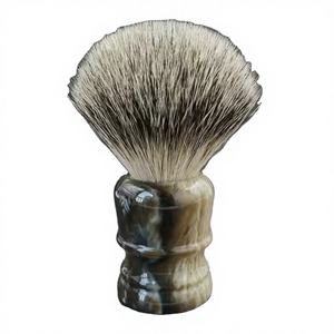 Brocha de Afeitar de Lujo, Hecha a Mano por Artesanos Indios, con Cuerno de Búfalo Auténtico, Ideal para Salón de Belleza o Barbería - Product Image 4