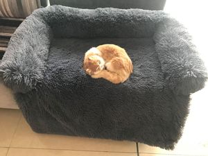 Venta al por mayor OEM disponible logotipo personalizado plegable extraíble lavado con agua sofá de lujo Cama grande para perros camas para mascotas y accesorios - Product Image 2