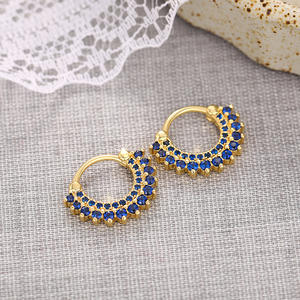 E4367 Joyería para Piercing de Labio con Flor Roja, 16mm, Chapado en Oro, Aleación de Zinc, Engaste de Circonita Cúbica, Unisex, Moderno, para Uso Diario - Product Image 5