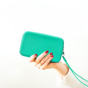Eco-Friendly Durable Silicone Makeup Bag Fashionable Travel Cosmetic Pouch Zipper Portable for Toiletry Organizer for Women - Product Image 1