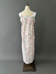 <span class=keywords><strong>Camicia</strong></span> <span class=keywords><strong>da</strong></span> <span class=keywords><strong>notte</strong></span> senza maniche rosa floreale con giogo allacciato - Product Image 5