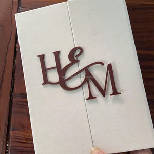 Carpeta de Invitación de Boda de Lujo Personalizada, Estuche de Terciopelo con Monograma, Cierre Magnético, para Navidad, Cumpleaños, Estampado en Oro, Seda - Product Image 3