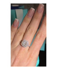 Bague de fiançailles et de mariage en diamant de laboratoire taille coussin de 1 carat en or jaune, blanc ou rose 14 carats - Bijoux en diamant de laboratoire - Product Image 1