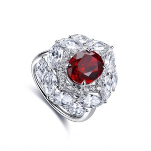 แหวนแฟชั่นทุกแบบ เครื่องประดับพลอยสีน้ำเงินและทับทิมที่เพาะเลี้ยงในห้องปฏิบัติการ - Product Image 2