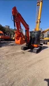 Mini-excavatrice sur chenilles Hitachi ZX55 d'occasion du Japon, 5 tonnes, avec lame de bulldozer, Hitachi 55 d'occasion - Product Image 2