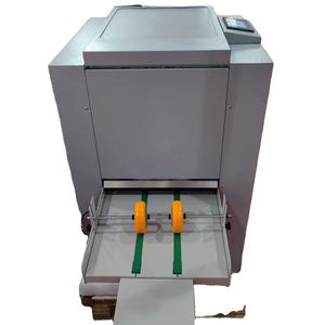 Machine de reliure et de pliage industrielle à double tête pour reliure à cheval et à point de suture, pour la reliure graphique de livres - Product Image 1