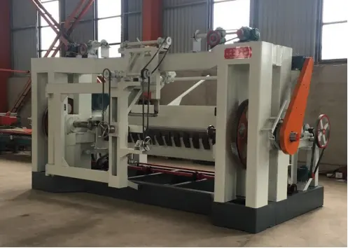 Heavy-Duty Rotary Peeling Machine for Face Veneer and Plywood Spindle-Based Wood Based Panels Machinery