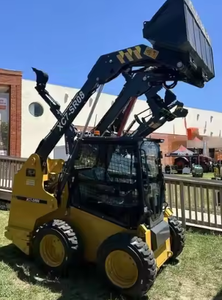 รถตักล้อยางแบบสกิดสเตียร์ 0.955 ตัน รุ่น XC7-SR08 พร้อมถังตักขนาด 0.4 ลูกบาศก์เมตร เครื่องยนต์ดีเซล ระบบควบคุม PLC รับประกัน 1 ปี - Product Image 3