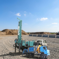 Foreuse de puits d'eau diesel montée sur chenilles APCOM avec compresseur d'air, moteur, profondeur de forage maximale 300 m